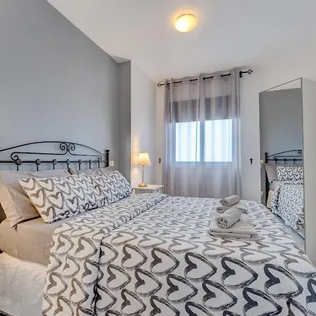 Apartment Incredible Sea & Mountain View Aircon Front Line Of Atlantic Ocean