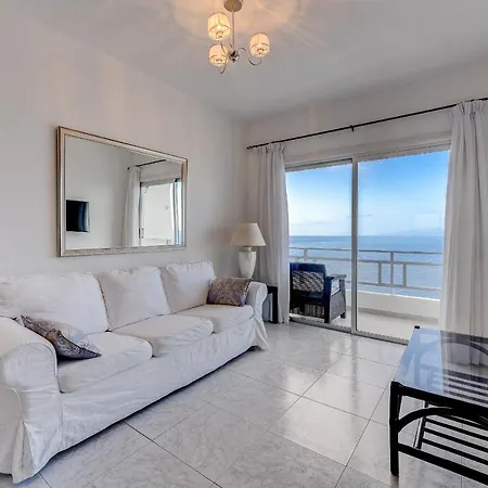 Incredible Sea & Mountain View Aircon Front Line Of Atlantic Ocean Apartment